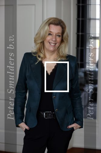 Woerden 21 januari 2021
Liane den Haan , lijsttrekker 50 plus wordt thuis geinterviewd door Nick Dijkman van Story. Liane woont samen met haar kinderen en haar moeder in 1 huis.
