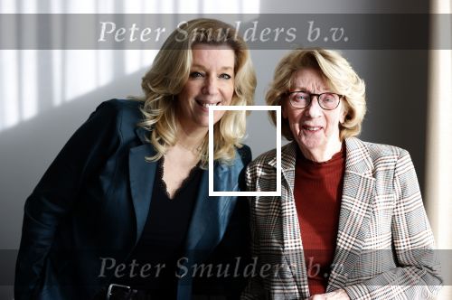 Woerden 21 januari 2021
Liane den Haan , lijsttrekker 50 plus wordt thuis geinterviewd door Nick Dijkman van Story. Liane woont samen met haar kinderen en haar moeder in 1 huis.