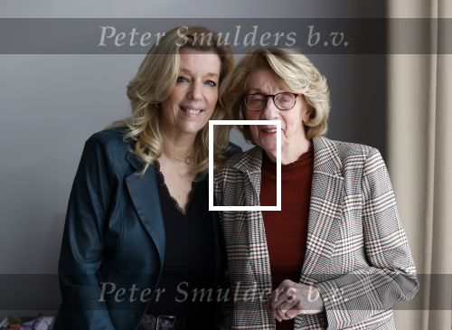 Woerden 21 januari 2021
Liane den Haan , lijsttrekker 50 plus wordt thuis geinterviewd door Nick Dijkman van Story. Liane woont samen met haar kinderen en haar moeder in 1 huis.