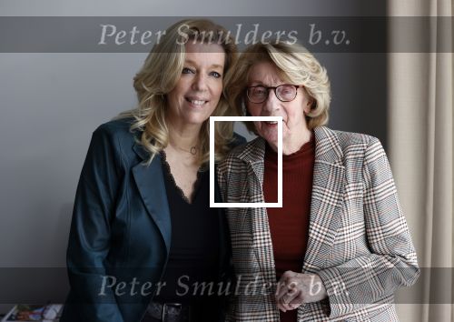Woerden 21 januari 2021
Liane den Haan , lijsttrekker 50 plus wordt thuis geinterviewd door Nick Dijkman van Story. Liane woont samen met haar kinderen en haar moeder in 1 huis.
