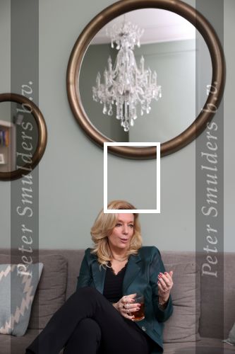 Woerden 21 januari 2021
Liane den Haan , lijsttrekker 50 plus wordt thuis geinterviewd door Nick Dijkman van Story. Liane woont samen met haar kinderen en haar moeder in 1 huis.