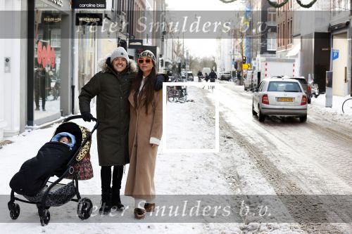 Amsterdam 9 februari 2021
Lil Kleine met zijn vri4ndin Jamie Vaes en hun zoon Lio