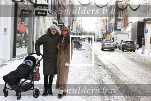 Amsterdam 9 februari 2021
Lil Kleine met zijn vri4ndin Jamie Vaes en hun zoon Lio