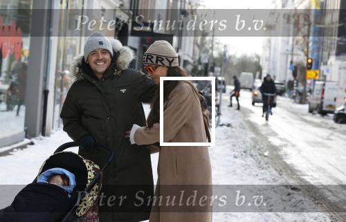 Amsterdam 9 februari 2021
Lil Kleine met zijn vri4ndin Jamie Vaes en hun zoon Lio