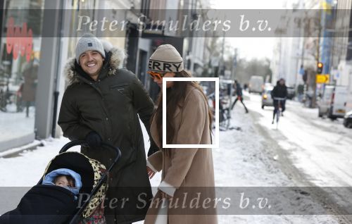 Amsterdam 9 februari 2021
Lil Kleine met zijn vri4ndin Jamie Vaes en hun zoon Lio