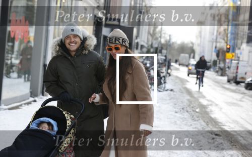 Amsterdam 9 februari 2021
Lil Kleine met zijn vri4ndin Jamie Vaes en hun zoon Lio