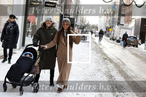 Amsterdam 9 februari 2021
Lil Kleine met zijn vri4ndin Jamie Vaes en hun zoon Lio