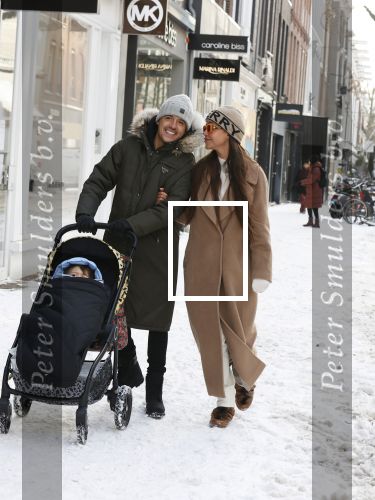 Amsterdam 9 februari 2021
Lil Kleine met zijn vri4ndin Jamie Vaes en hun zoon Lio