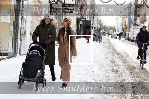 Amsterdam 9 februari 2021
Lil Kleine met zijn vri4ndin Jamie Vaes en hun zoon Lio