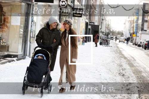 Amsterdam 9 februari 2021
Lil Kleine met zijn vri4ndin Jamie Vaes en hun zoon Lio