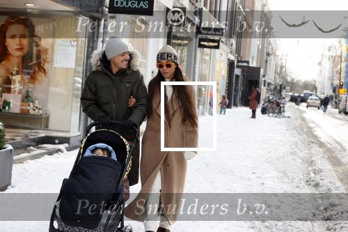 Amsterdam 9 februari 2021
Lil Kleine met zijn vri4ndin Jamie Vaes en hun zoon Lio