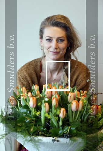 Aalsmeer 4 februari 2021
Inge de Bruijn Manon Nummerdor Flier en Jorrit Kroon dopen de Heroes tulp.