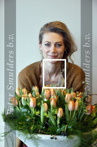 Aalsmeer 4 februari 2021
Inge de Bruijn Manon Nummerdor Flier en Jorrit Kroon dopen de Heroes tulp.