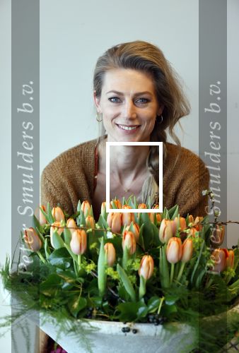 Aalsmeer 4 februari 2021
Inge de Bruijn Manon Nummerdor Flier en Jorrit Kroon dopen de Heroes tulp.