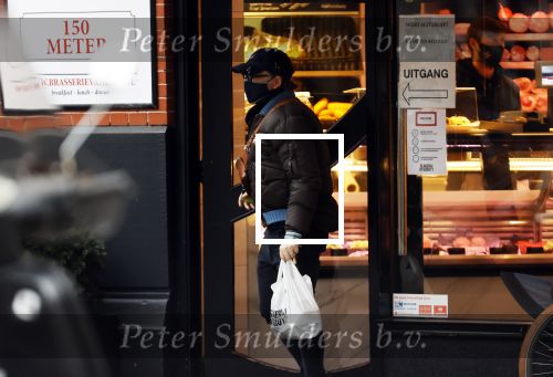 Amsterdam 16 januari 2021
Marc Marie Huybregts doet boodschappen in Amsterdam zuid