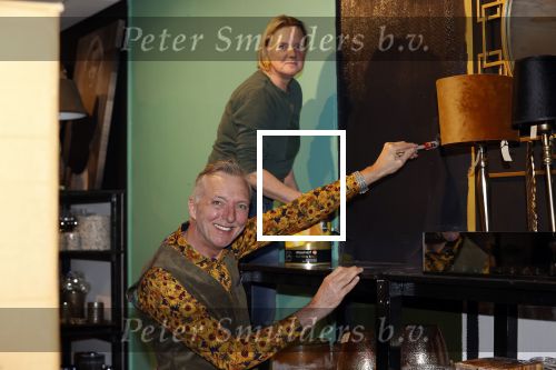 Noordwijk 14 januari 2021
Martien Meiland en zijn vrouw Erica helpen hun dochter Montana met de verbouwing van haar winkel.