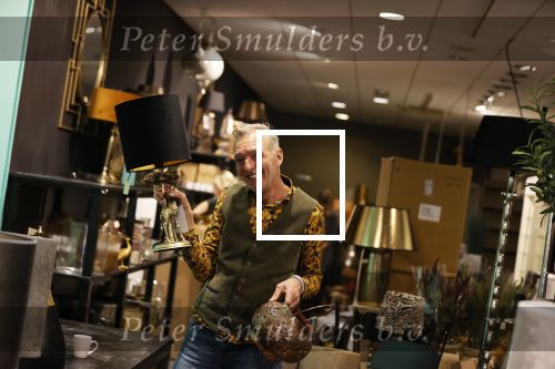 Noordwijk 14 januari 2021
Martien Meiland en zijn vrouw Erica helpen hun dochter Montana met de verbouwing van haar winkel.