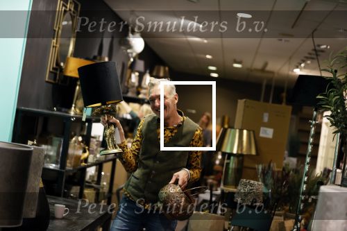 Noordwijk 14 januari 2021
Martien Meiland en zijn vrouw Erica helpen hun dochter Montana met de verbouwing van haar winkel.