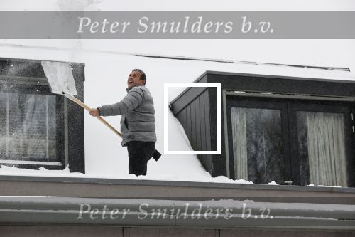 Abcoude 8 februari 2021
Najib Amhali met zijn vrouw Niama en hun zoons Noah en Novell in de sneeuw