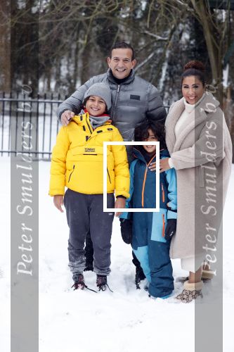 Abcoude 8 februari 2021
Najib Amhali met zijn vrouw Niama en hun zoons Noah en Novell in de sneeuw
