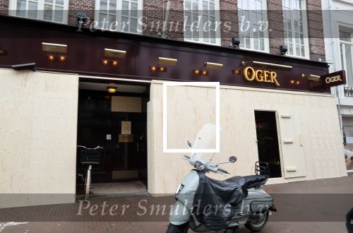Amsterdam 27 januari 2021
Alle winkels in de pc hooftstraat zijn af getimmerd met hout ivm de verwachtte rellen en plunderingen.
