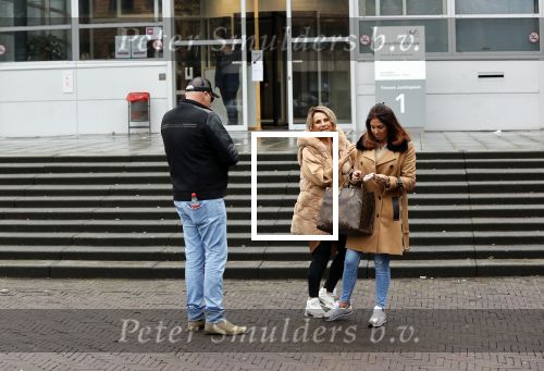Utrecht 2 februari 2021
Rechtszaak Rachel Hazes tegen haar oude PA Marieke v Beek . Royce de Vries is de advocaat van Rachel. Marieke heeft advocaat Bernhard Tomlow. Ricardo Klaverdijk Big Willem v Boxtel en Jacqueline v d Gijp waren aanwezig.