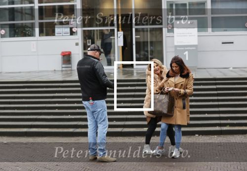 Utrecht 2 februari 2021
Rechtszaak Rachel Hazes tegen haar oude PA Marieke v Beek . Royce de Vries is de advocaat van Rachel. Marieke heeft advocaat Bernhard Tomlow. Ricardo Klaverdijk Big Willem v Boxtel en Jacqueline v d Gijp waren aanwezig.
