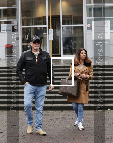Utrecht 2 februari 2021
Rechtszaak Rachel Hazes tegen haar oude PA Marieke v Beek . Royce de Vries is de advocaat van Rachel. Marieke heeft advocaat Bernhard Tomlow. Ricardo Klaverdijk Big Willem v Boxtel en Jacqueline v d Gijp waren aanwezig.