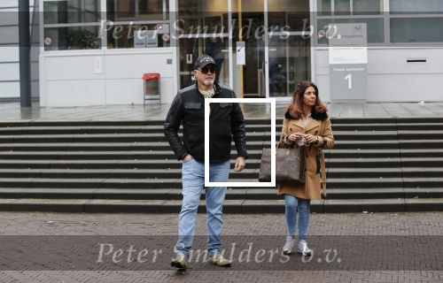 Utrecht 2 februari 2021
Rechtszaak Rachel Hazes tegen haar oude PA Marieke v Beek . Royce de Vries is de advocaat van Rachel. Marieke heeft advocaat Bernhard Tomlow. Ricardo Klaverdijk Big Willem v Boxtel en Jacqueline v d Gijp waren aanwezig.