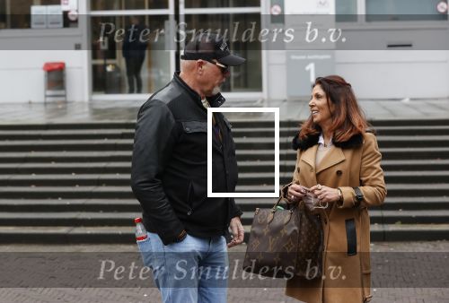 Utrecht 2 februari 2021
Rechtszaak Rachel Hazes tegen haar oude PA Marieke v Beek . Royce de Vries is de advocaat van Rachel. Marieke heeft advocaat Bernhard Tomlow. Ricardo Klaverdijk Big Willem v Boxtel en Jacqueline v d Gijp waren aanwezig.