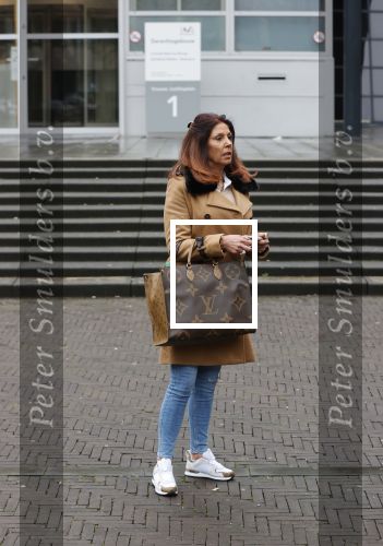 Utrecht 2 februari 2021
Rechtszaak Rachel Hazes tegen haar oude PA Marieke v Beek . Royce de Vries is de advocaat van Rachel. Marieke heeft advocaat Bernhard Tomlow. Ricardo Klaverdijk Big Willem v Boxtel en Jacqueline v d Gijp waren aanwezig.