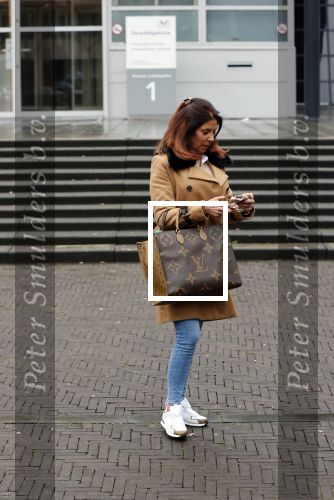 Utrecht 2 februari 2021
Rechtszaak Rachel Hazes tegen haar oude PA Marieke v Beek . Royce de Vries is de advocaat van Rachel. Marieke heeft advocaat Bernhard Tomlow. Ricardo Klaverdijk Big Willem v Boxtel en Jacqueline v d Gijp waren aanwezig.