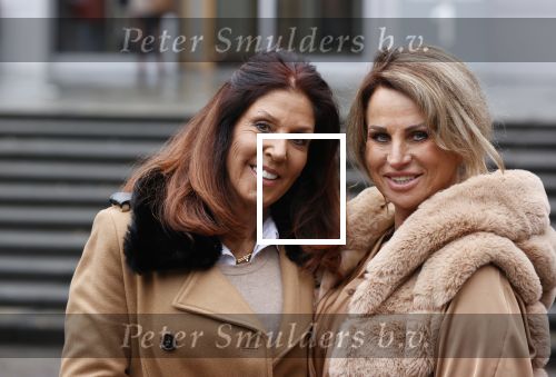 Utrecht 2 februari 2021
Rechtszaak Rachel Hazes tegen haar oude PA Marieke v Beek . Royce de Vries is de advocaat van Rachel. Marieke heeft advocaat Bernhard Tomlow. Ricardo Klaverdijk Big Willem v Boxtel en Jacqueline v d Gijp waren aanwezig.