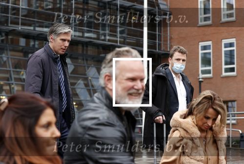 Utrecht 2 februari 2021
Rechtszaak Rachel Hazes tegen haar oude PA Marieke v Beek . Royce de Vries is de advocaat van Rachel. Marieke heeft advocaat Bernhard Tomlow. Ricardo Klaverdijk Big Willem v Boxtel en Jacqueline v d Gijp waren aanwezig.