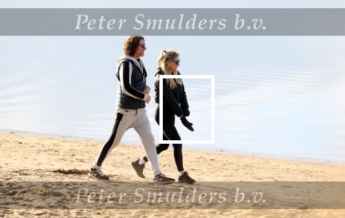 Schoorl 2 januari 2020Sonja Bakker en barry v Suijdam met hun hond op het strand.