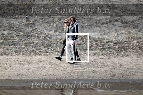 Schoorl 2 januari 2020Sonja Bakker en barry v Suijdam met hun hond op het strand.
