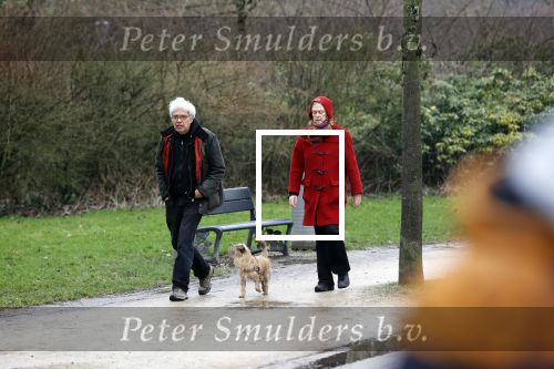 Amsterdam 5 februari 2021
Theodor Holman met partner en hond in het vondelpark