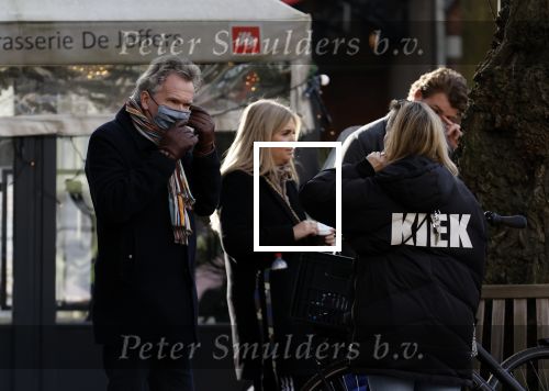 Amsterdam 23 januari 2021
Janke Dekker en Tom Egbers wandelend door Amsterdam zuid.