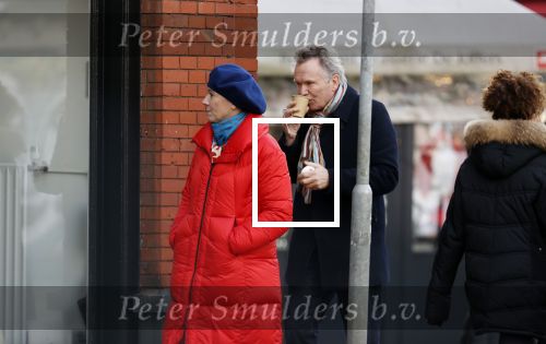Amsterdam 23 januari 2021
Janke Dekker en Tom Egbers wandelend door Amsterdam zuid.