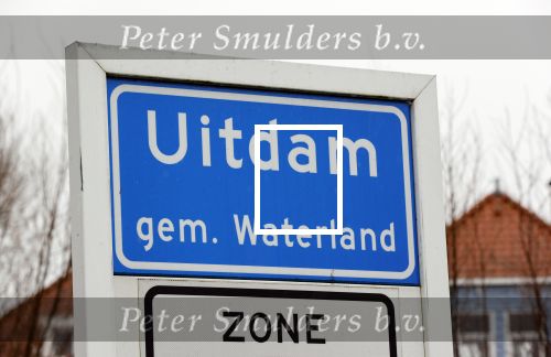 Uitdam 7 januari 2021
Katja Schuurman en de andere bewoners van Uitdam protesteren met zwarte vlaggen tegen de plannen om de dijken te verzwaren.