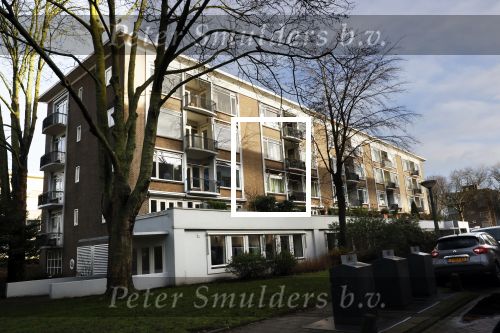 Amsterdam 12 januari 2021
In dit complex heeft Ursul de Geer en appartement