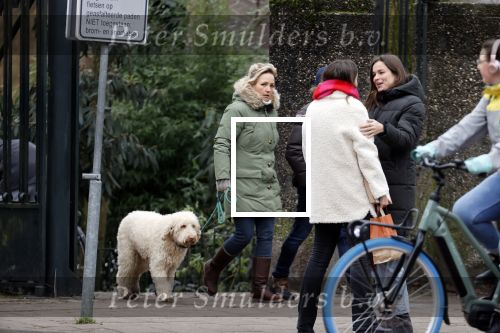Amsterdam 11 januari 2021
Yvon Jaspers en haar hond met Marc Marie Huijbregts in het vondelpark.