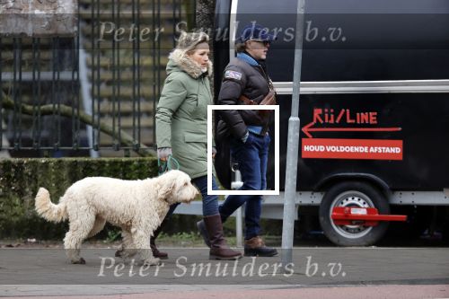Amsterdam 11 januari 2021
Yvon Jaspers en haar hond met Marc Marie Huijbregts in het vondelpark.