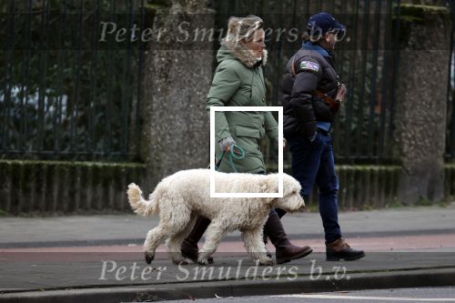 Amsterdam 11 januari 2021
Yvon Jaspers en haar hond met Marc Marie Huijbregts in het vondelpark.