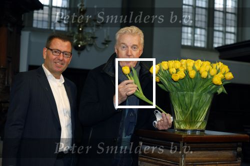 Amsterdam 15 januari 2021
Andre v Duin doopt zijn tulp in de westertoren en gaat daarna op een grote boot tulpen uitdelen op de grachten van Amsterdam.
