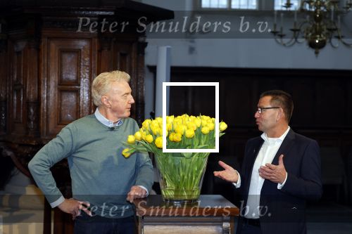 Amsterdam 15 januari 2021
Andre v Duin doopt zijn tulp in de westertoren en gaat daarna op een grote boot tulpen uitdelen op de grachten van Amsterdam.