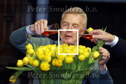 Amsterdam 15 januari 2021
Andre v Duin doopt zijn tulp in de westertoren en gaat daarna op een grote boot tulpen uitdelen op de grachten van Amsterdam.