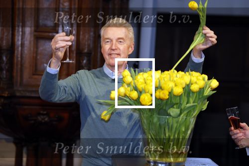 Amsterdam 15 januari 2021
Andre v Duin doopt zijn tulp in de westertoren en gaat daarna op een grote boot tulpen uitdelen op de grachten van Amsterdam.