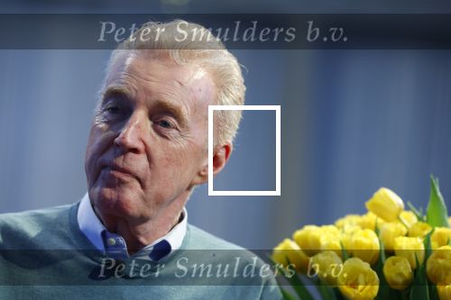 Amsterdam 15 januari 2021
Andre v Duin doopt zijn tulp in de westertoren en gaat daarna op een grote boot tulpen uitdelen op de grachten van Amsterdam.