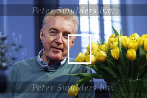 Amsterdam 15 januari 2021
Andre v Duin doopt zijn tulp in de westertoren en gaat daarna op een grote boot tulpen uitdelen op de grachten van Amsterdam.
